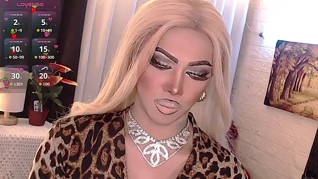 Snapshot of Your_valentina_goddess chatting on October 16, 2025, 9:05 pm Your valentina goddess online show from October 16, 2025, 9:05 pm