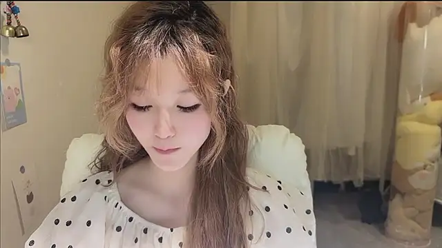 FuFu-puff online show from October 4, 2025, 12:25 pm