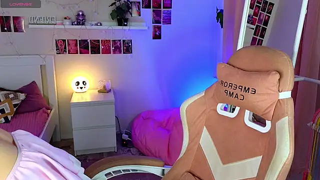 Wander Waves online show from September 12, 2025, 9:48 pm