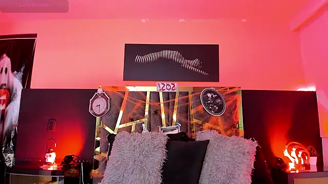 Snapshot of ScarletTorres chatting on October 23, 2025, 6:39 pm ScarletTorres online show from October 23, 2025, 6:39 pm