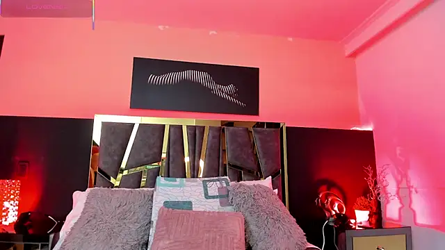 Snapshot of ScarletTorres chatting on November 7, 2025, 6:52 pm ScarletTorres online show from November 7, 2025, 6:52 pm