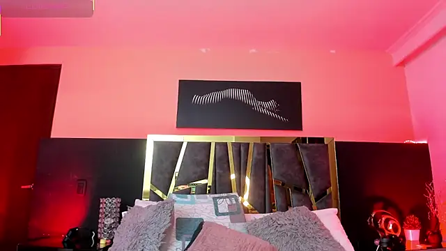 Snapshot of ScarletTorres chatting on November 10, 2025, 6:29 pm ScarletTorres online show from November 10, 2025, 6:29 pm