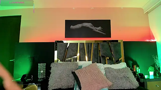 Snapshot of ScarletTorres chatting on November 15, 2025, 4:36 pm ScarletTorres online show from November 15, 2025, 4:36 pm