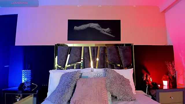 Snapshot of ScarletTorres chatting on November 18, 2025, 7:40 pm ScarletTorres online show from November 18, 2025, 7:40 pm