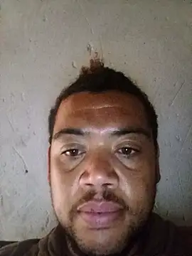 Snapshot of Craydon12 chatting on November 15, 2025, 9:06 am Craydon12 online show from November 15, 2025, 9:06 am