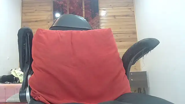 Snapshot of JackyHotBlack chatting on November 8, 2025, 12:27 pm JackyHotBlack online show from November 8, 2025, 12:27 pm