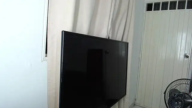 Snapshot of Alex_mojica chatting on October 4, 2025, 5:49 am Alex mojica online show from October 4, 2025, 5:49 am