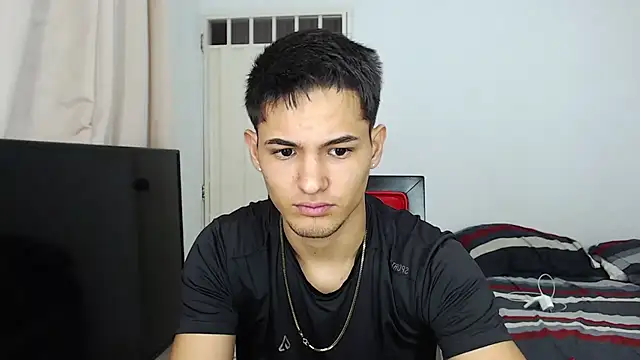 Snapshot of Alex_mojica chatting on November 25, 2025, 2:06 pm Alex mojica online show from November 25, 2025, 2:06 pm