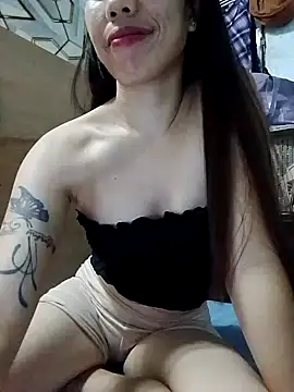 Snapshot of Deliciousgirl14 chatting on December 15, 2025, 1:59 pm Deliciousgirl14 online show from December 15, 2025, 1:59 pm