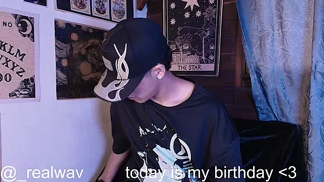 Snapshot of _realwav chatting on October 26, 2025, 10:25 pm realwav online show from October 26, 2025, 10:25 pm