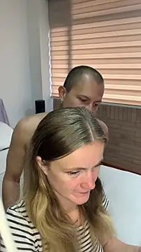 Snapshot of andyzuzka chatting on November 24, 2025, 2:39 pm andyzuzka online show from November 24, 2025, 2:39 pm