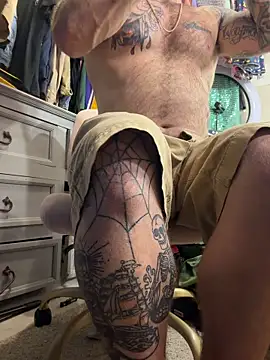 bearcub300 online show from October 22, 2025, 5:41 am