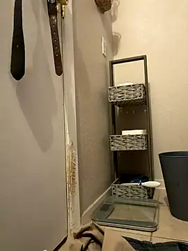 bearcub300 online show from October 30, 2025, 10:54 pm