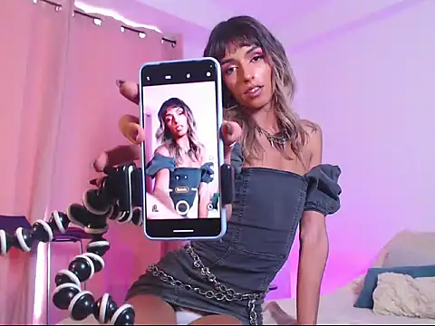 Theevae online show from September 29, 2025, 6:13 pm