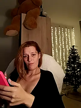 Snapshot of Mila_Luciphya chatting on November 25, 2025, 9:48 pm Mila Luciphya online show from November 25, 2025, 9:48 pm