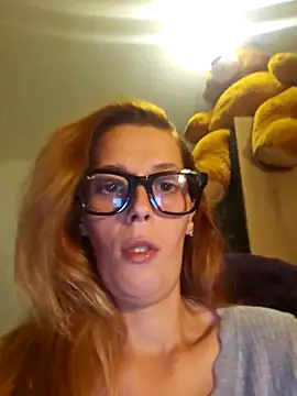 Snapshot of Mila_Luciphya chatting on November 27, 2025, 9:17 pm Mila Luciphya online show from November 27, 2025, 9:17 pm