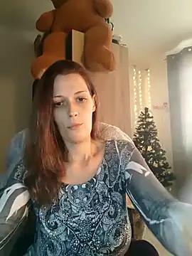 Snapshot of Mila_Luciphya chatting on December 4, 2025, 2:37 pm Mila Luciphya online show from December 4, 2025, 2:37 pm