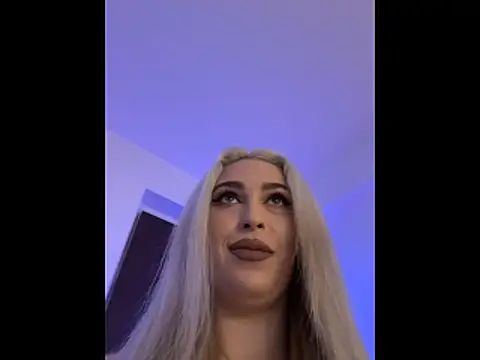 Snapshot of bia_kristal chatting on October 31, 2025, 5:25 pm bia kristal online show from October 31, 2025, 5:25 pm