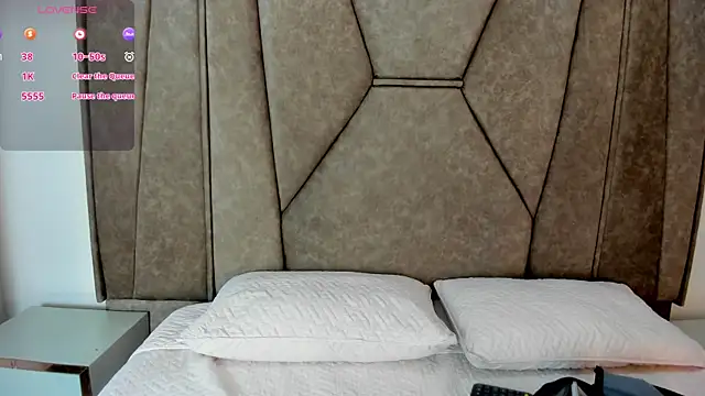 Snapshot of Isabela_Colins chatting on September 24, 2025, 11:57 am Isabela Colins online show from September 24, 2025, 11:57 am