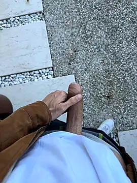 Manu97k online show from September 20, 2025, 8:26 am