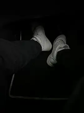 Manu97k online show from September 24, 2025, 4:54 pm