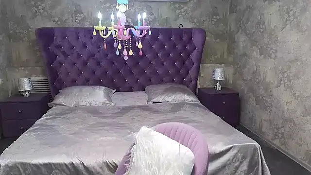 Snapshot of Eloisa_Eliot chatting on October 10, 2025, 1:32 pm Eloisa Eliot online show from October 10, 2025, 1:32 pm