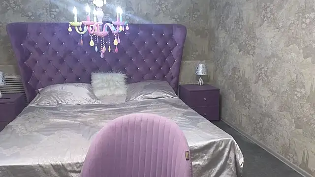 Snapshot of Eloisa_Eliot chatting on November 5, 2025, 3:56 pm Eloisa Eliot online show from November 5, 2025, 3:56 pm