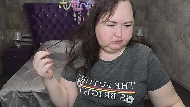 Snapshot of Eloisa_Eliot chatting on November 10, 2025, 4:17 pm Eloisa Eliot online show from November 10, 2025, 4:17 pm