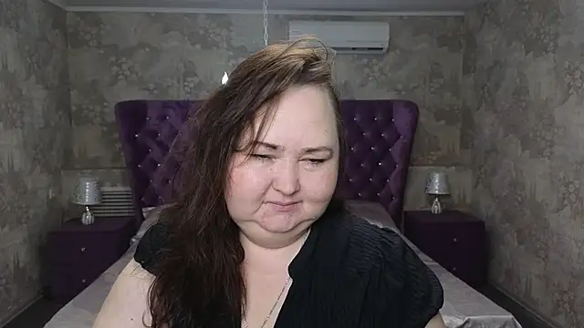 Snapshot of Eloisa_Eliot chatting on December 1, 2025, 4:34 pm Eloisa Eliot online show from December 1, 2025, 4:34 pm