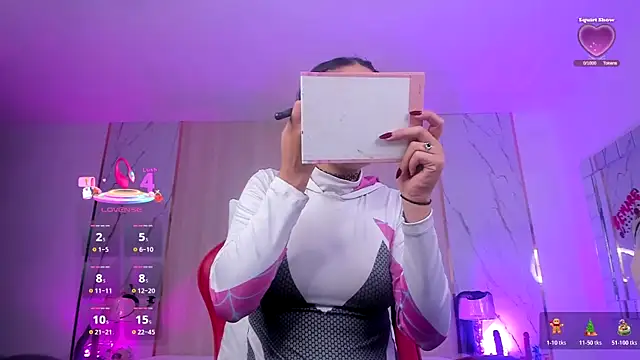 Snapshot of Nyveth chatting on December 14, 2025, 12:43 pm Nyveth online show from December 14, 2025, 12:43 pm