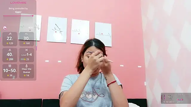 Snapshot of little_beillis chatting on October 22, 2025, 1:11 pm little beillis online show from October 22, 2025, 1:11 pm