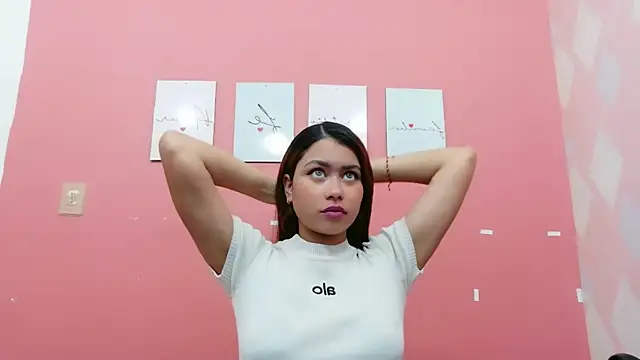 Snapshot of little_beillis chatting on October 23, 2025, 12:59 pm little beillis online show from October 23, 2025, 12:59 pm