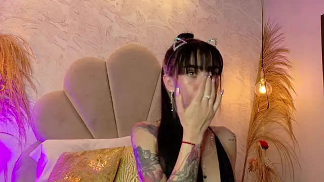 Snapshot of athziry_g chatting on October 31, 2025, 5:08 am athziry g online show from October 31, 2025, 5:08 am