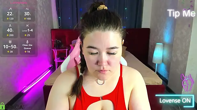 Snapshot of Tara_Torres chatting on October 12, 2025, 12:20 am Tara Torres online show from October 12, 2025, 12:20 am