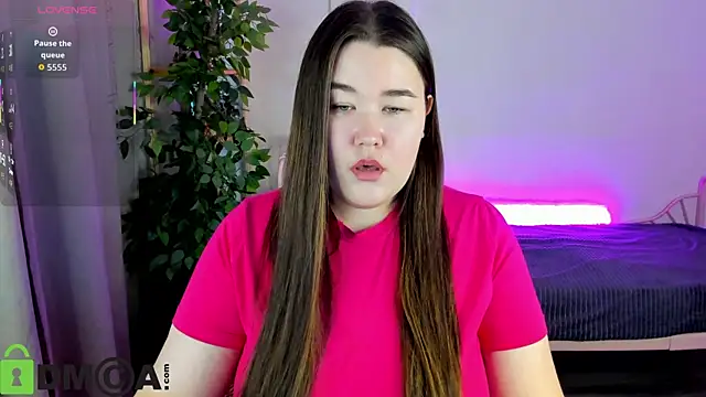 Snapshot of Tara_Torres chatting on December 2, 2025, 7:57 am Tara Torres online show from December 2, 2025, 7:57 am