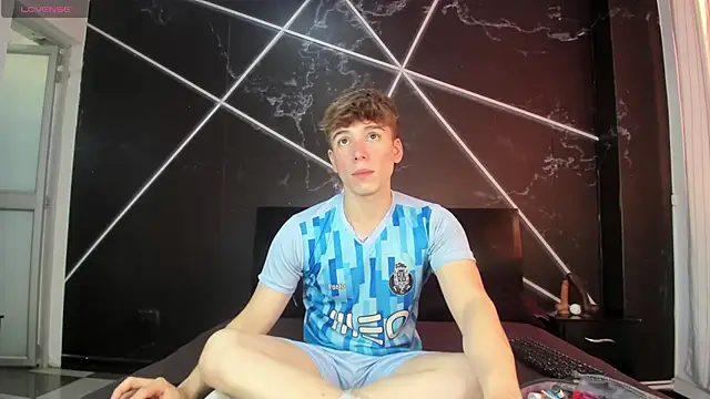 TaylerWhite online show from November 27, 2025, 11:56 am