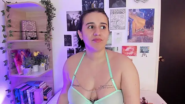 Snapshot of Lana_Herondale chatting on November 3, 2025, 9:38 pm Lana Herondale online show from November 3, 2025, 9:38 pm