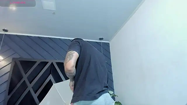 marco garciia  online show from November 5, 2025, 11:16 pm