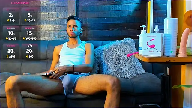 Alex bigcock11  online show from September 22, 2025, 3:36 pm