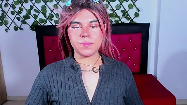 Lady Evelynn online show from October 4, 2025, 9:46 pm