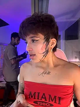 DayanaDG online show from December 2, 2025, 10:05 pm