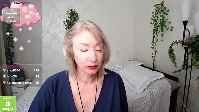 Snapshot of hunters_woman chatting on October 15, 2025, 1:28 am hunters woman online show from October 15, 2025, 1:28 am