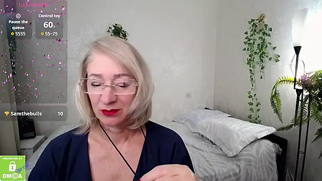 Snapshot of hunters_woman chatting on October 17, 2025, 1:57 pm hunters woman online show from October 17, 2025, 1:57 pm