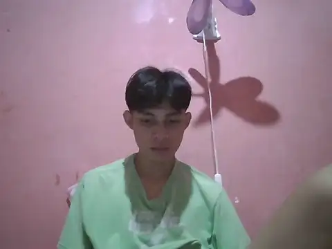Snapshot of Kyoshi_19 chatting on October 8, 2025, 12:14 pm Kyoshi 19 online show from October 8, 2025, 12:14 pm