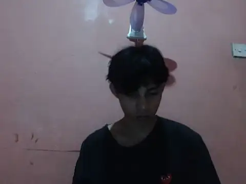 Snapshot of Kyoshi_19 chatting on November 3, 2025, 1:12 pm Kyoshi 19 online show from November 3, 2025, 1:12 pm