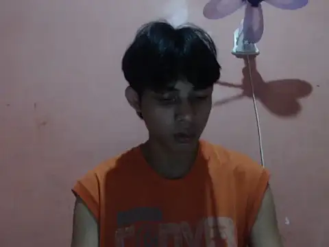 Snapshot of Kyoshi_19 chatting on November 18, 2025, 10:52 am Kyoshi 19 online show from November 18, 2025, 10:52 am