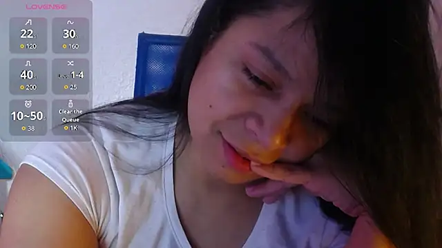 Snapshot of Sara_cute92 chatting on October 11, 2025, 3:28 am Sara cute92 online show from October 11, 2025, 3:28 am