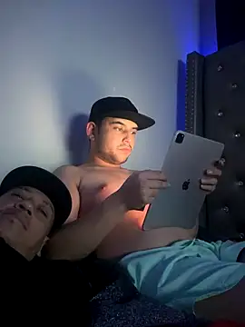 Snapshot of Ranthru13 chatting on November 27, 2025, 11:56 am Ranthru13 online show from November 27, 2025, 11:56 am