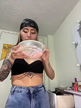 Sallem Pink online show from September 30, 2025, 11:37 am