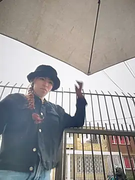 Sallem Pink online show from November 13, 2025, 10:58 am